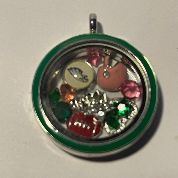 Philadelphia Eagles Football Team Memory Locket w/ 22 IN Chain NEW - Picture 2 of 4